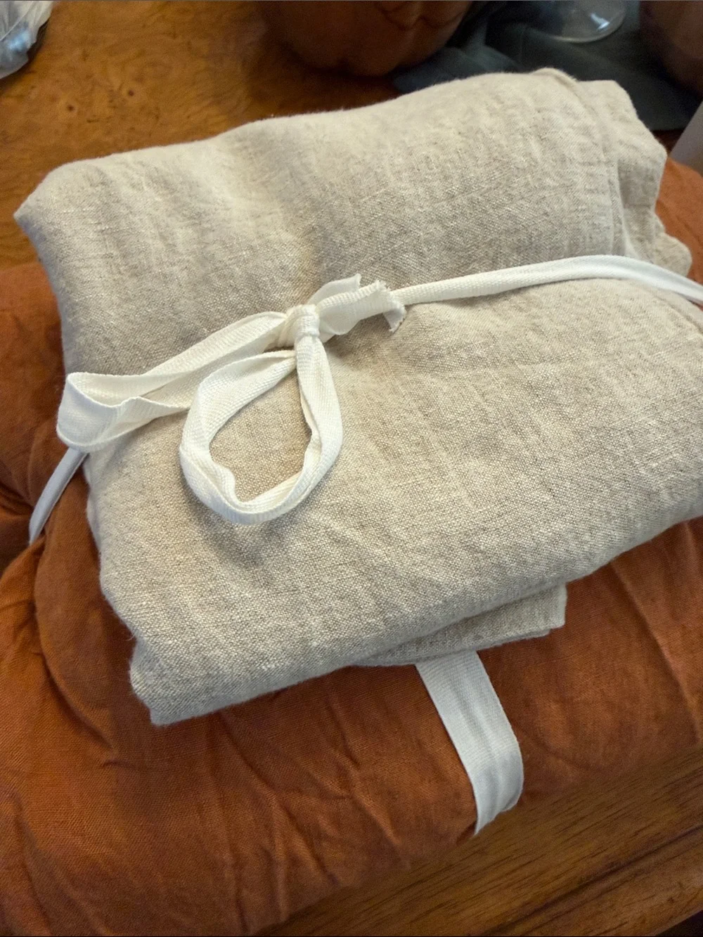 Linen Terracotta Full Sheet Set with Natural Chambray Pillowcases - Retail $174